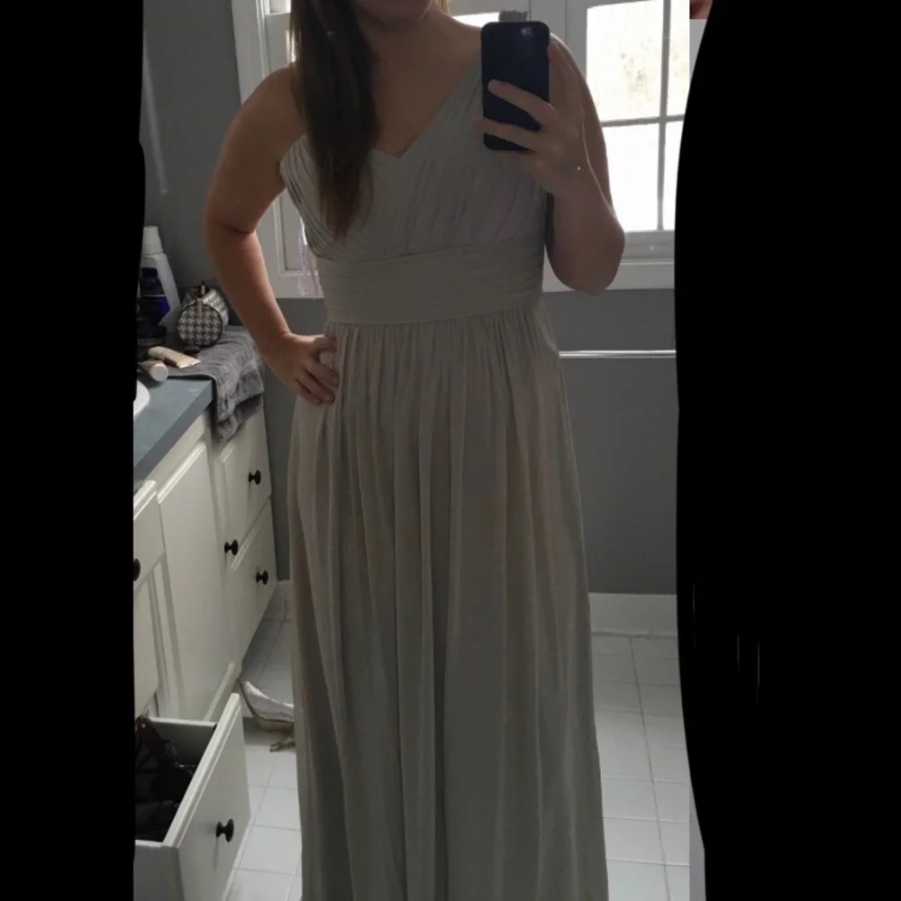 Elegant Gray Women's Dress - Picture 1 of 3